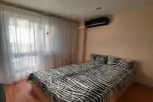 Uyutnaya Studiya v Tsentre Goroda Flat, Naberezhnyye Chelny