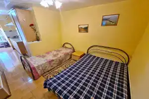 Studiya Na Plyazhe S Kukhney 147/2 Flat, Yeysk
