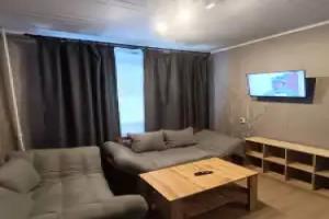 U Tts Kubus Flat, Kingisepp