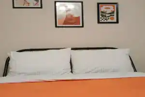 Oranzhevoye Nastroyenie V Kvartire U Tsirka Flat, Perm