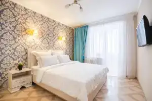 Vozle ZhD vokzala Flat