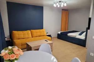 Studiya vozle vokzala Flat, Novokuznetsk