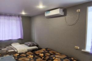 Na Amurskoy 24 Flat, Artem