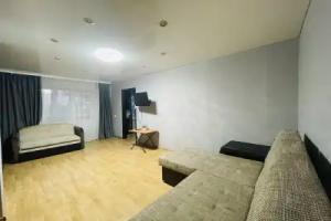 Dvukhkomnatnaya v Samom Tsentre Goroda Flat, Neftekamsk
