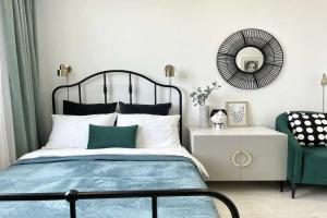 Flatstay Naberezhnaya Obvodnogo Kanala 118B Apartments, St. Petersburg