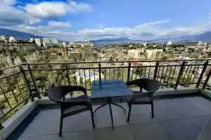 V Elitnom Dome Vozle Tsentralnoy Naberezhnoy Apartments, Alushta