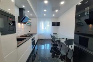 Apartamenty na Ulitse Tihaya v Tsentre, Kaliningrad