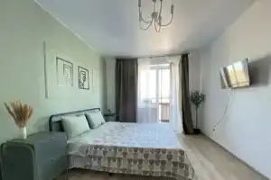 8 Marta 202/4 Flat, Ekaterinburg