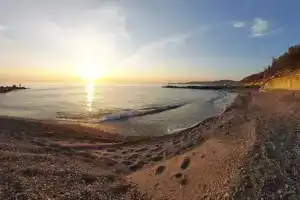 2 U Morya S Teplym Basseynom Flat, Tuapse