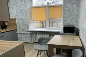 Dvukhkomnatnaya. Voroshilova 8a. 2 Etazh Flat, Kamensk-Shakhtinsky