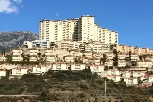 Uyutnaya kvartira v Goldsiti Apartments, Kargicak