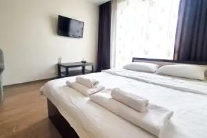 Na 7 Etazhe Flat, Novokuznetsk