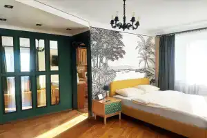 U Kremlya Flat, Tobol'sk