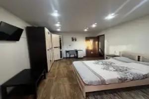 S Vidom Na Gory Flat, Lensk