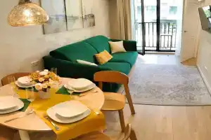 Nedaleko ot Tsentra Sochi na 4 Chelovek Flat, Sochi