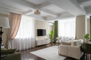 Uyutniye 3kh Komnatniye Apartments, Sochi