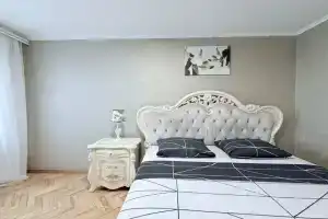 Flat Krasivaya Dvushka U Metro Dinamo, Moscow