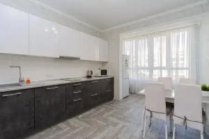 Lyuks posutochno v Zhk Zhigulina Roscha Flat, Simferopol