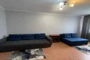 Uyutnaya 1-K. 28 M² Flat, Ishim