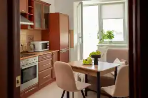 Na ul. MOPRa ryadom s Naberezhnoĭ Grina Apartments, Kirov