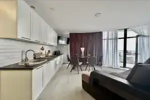 Apartamenty LS-Wine And Sunset s vidom na more s 5 etazha Apartments, Alushta