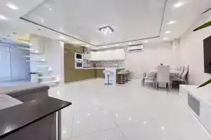 Stilnye Dvukhurovnevye Apartamenty Flat, Adler