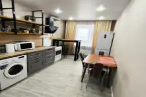 V tsentre Flat, Dubna