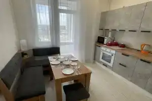 Leto Flat, Simferopol
