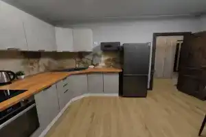 Novaya 2kh komnatnaya kvartira s parkingom Apartments, Kazan