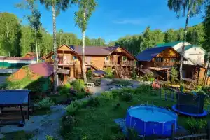 Yashkin Dom Guest House, Katun