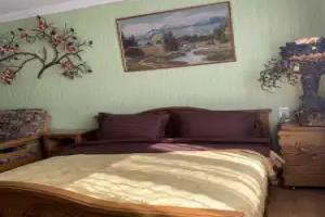 Prostornaya Studiya v Khoroshem Rayone Flat, Zheleznovodsk