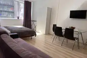 Uyutnoekb Zhk Artek Ulitsa Razina 2 Ryadom S Ugmk Arenoy, Ekaterinburg