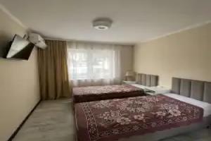 Komnata v Tsentre Living quarters, Tuapse