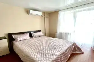 Uyutnye U Berega Volgi S Panoramnymi Oknami Apartments, Volgograd