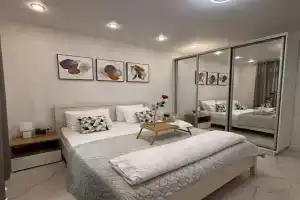 Bolshaya kvartira v tsentre Samary na naberezhnoy Apartments, Samara