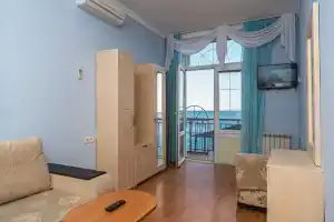 Plyazhnyye na Drazhinskogo 7a Apartments, 2, Yalta