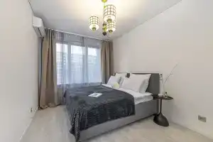 Flat 4flats Monochrome Yevro Kvartira U Naberezhnoy Nevy V Zhk Biznes-Klassa