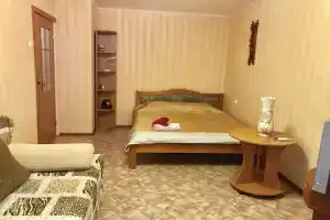 Na U. Kechkemetskaya 101 Flat, Simferopol