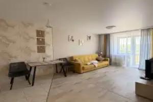 Uyutnaya Yevrodvushka, S Vidom Na Gory, V Tsentre Goroda Flat, Divnogorsk