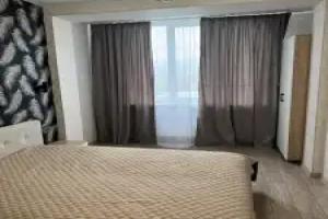 Uyutnaya Kvartira s Prekrasnym Vidom na Gory Flat, Zheleznovodsk