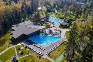 LES Art Resort, Dorokhovo