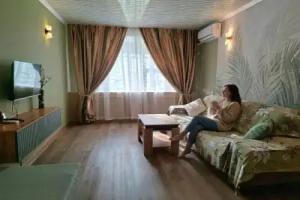 Uyutnaya so Svezhim Remontom Vblizi Zhd Vokzala Flat, Komsomolsk Na Amure