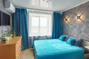 U ajeroporta Flat, Khabarovsk