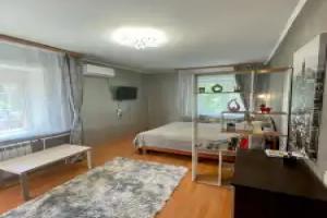 Ryadom S Kremlem Apartments, Velikiy Novgorod
