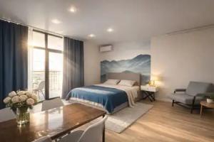 LS-Econom Studio s vidom na gory s 7 etazha Apartments, Alushta