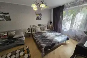 Na Generala Tyuleneva 35 Flat, Moscow