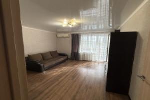 Prostornaya Odnokomnatnaya Ryadom S Parkom Volna Flat, Ufa
