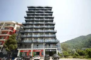 Thom Tower Apart-hotel, Gonio