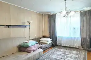 Semeynaya Dlya Bolshoy Semyi Flat, Petergof