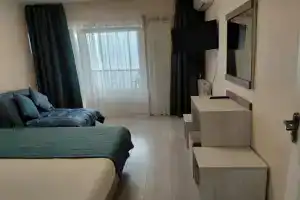 Plyazhnyye na Drazhinskogo 7a Apartments, 7, Yalta